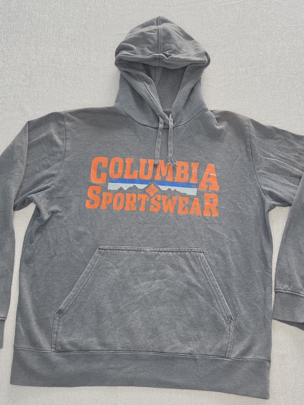 Columbia Sportswear Men's Medium Gray Graphic Pullover Hoodie Sweatshirt Orange